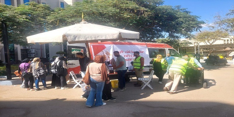حياة كريمة والتحالف الوطني يطلقان حملة تبرع بالدم للشعب الفلسطيني التبرع بالدم