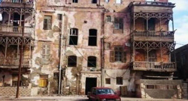 اللوكندا الحمراء