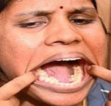 الشابة الهندية