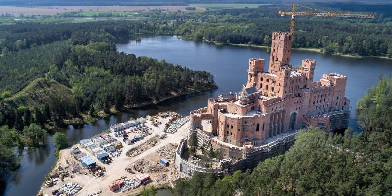 قلعة تثير جدلاً كبيرًا في بولندا بسبب تهديدها للبيئة بولندا