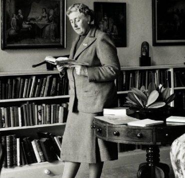 أجاثا كريستي