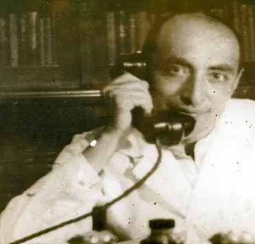 الحقيقة وراء اتهام صناع أغنية فيلم الاسكندراني بالسرقة الشاعر إبراهيم ناجي