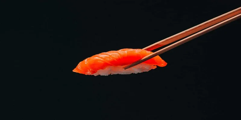 أصغر سوشي في العالم .. بحبة أرز واحدة سوشي