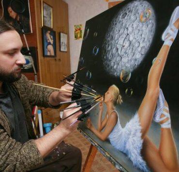 كيف تَقَبَّل إبراهيم أصلان اختلاف فيلم الكيت كات عن أحداث رواية مالك الحزين فرش