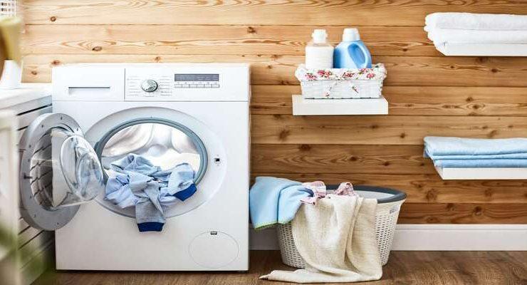 تنظيف الملابس