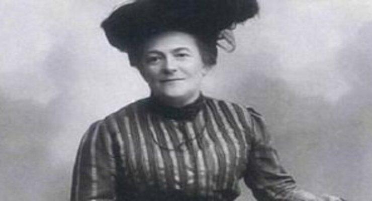 كلارا زيتكين