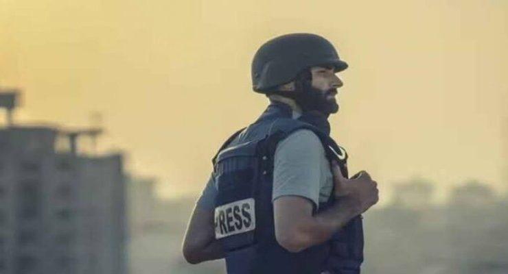 الصحفي معتز عزايزة