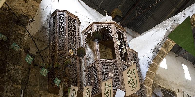 رأس الحسين في باب الفراديس والرقة “فرضيات تاريخية مردود عليها” رأس الحسين في باب الفراديس