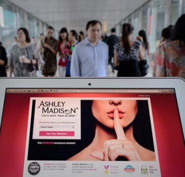 موقع أشلي ماديسون