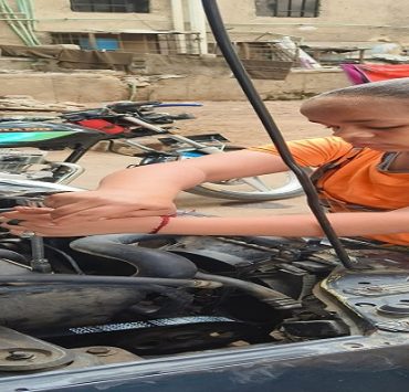 أصغر ميكانيكي في مصر