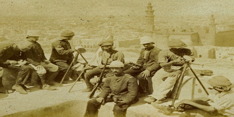 “حفلات المهانة المنسية” يوم أن حُشِدَ رموز القاهرة بالأمر لاستقبال الاحتلال البريطاني احتفالات القاهرة