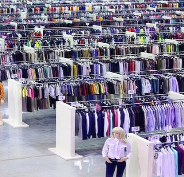 الأسطى عبده البلف شخصية من لحم وتييت قطاع الملابس