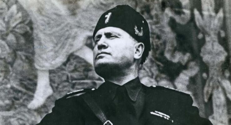 كرة القدم والسياسة