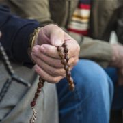 تتر مسلسل ظلم المصطبة نجاح غير متوقع يعيد الأمل في تترات المسلسلات ظلم المصطبة