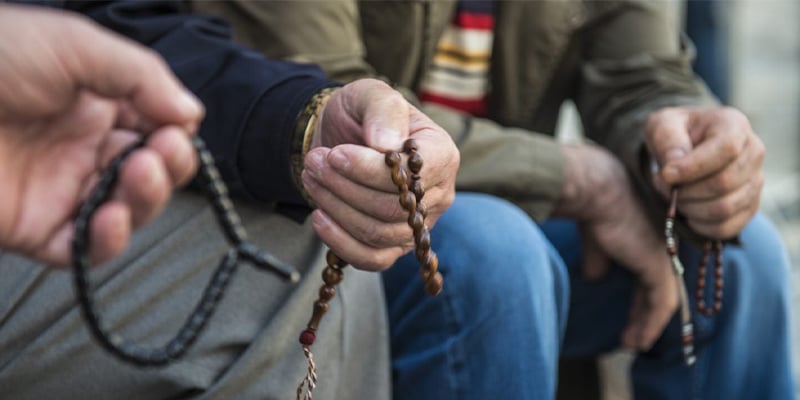 الشكلانية الدينية إفساد للدين وتخريب للمجتمع الشكلانية الدينية