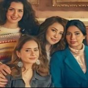 إطلالة فاخرة على عالم منهار عالم