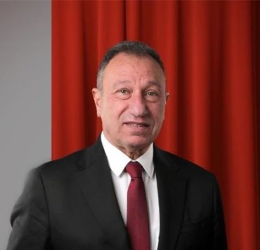 محمود الخطيب رئيس النادي الأهلي