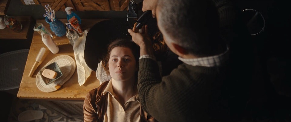 الأسباب الفنية لتميُز لام شمسية لام شمسية