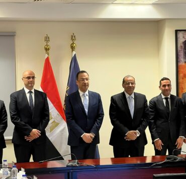 ثُلثا الضحايا يفضلون إخفاء التهديدات خوفا من الآباء.. وخطوط نجدة الطفل تكشف تصاعد العنف المنزلي وحوادث الطرق إطلاق “اطمن”