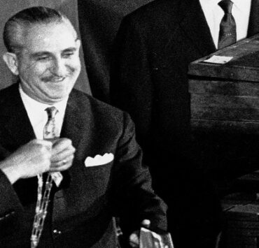 موسيقار الأجيال