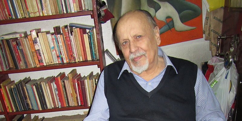 لويس ريفانو ............................................ شرطي بدرجة كاتب