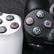 كيفية مشاركة العاب PٍS4 الرقمية مع أصدقائك وأفراد عائلتك في دقائق