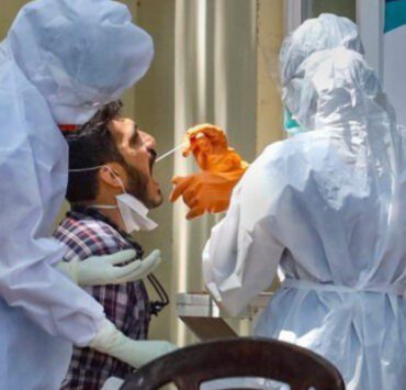 أحمد صبري النجريدي عاشق الست الأول.. حينما يهزمنا الحب كورونا