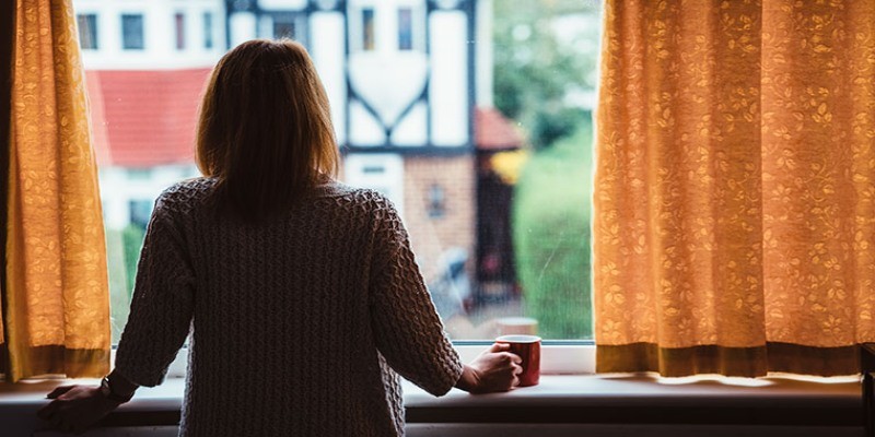 زمن والوحدة وما بينهما