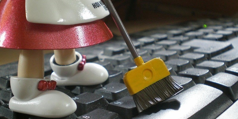 كيفيات تعقيم الكيبورد والماوس وتنظيفهما كليًا بأبسط الطرق وأكثرها فعالية