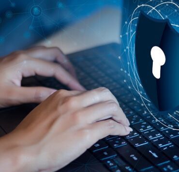 لا تجعله فريسة سهلة ... دليل حماية الكمبيوتر من الاختراق والفيروسات