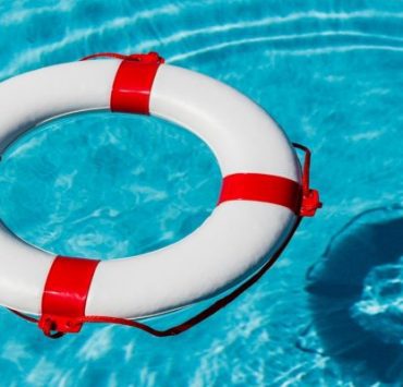 المواطن منقذ سباحة