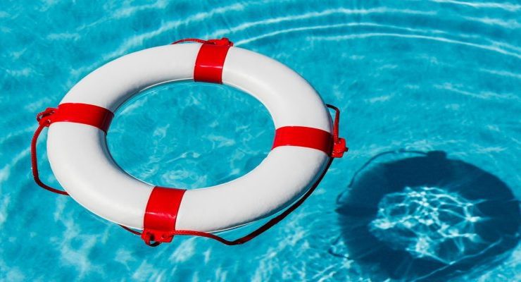 المواطن منقذ سباحة